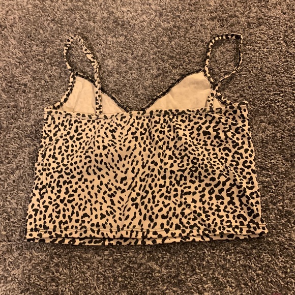 Brand new, never worn cheetah print cropped tank top - Picture 2 of 2